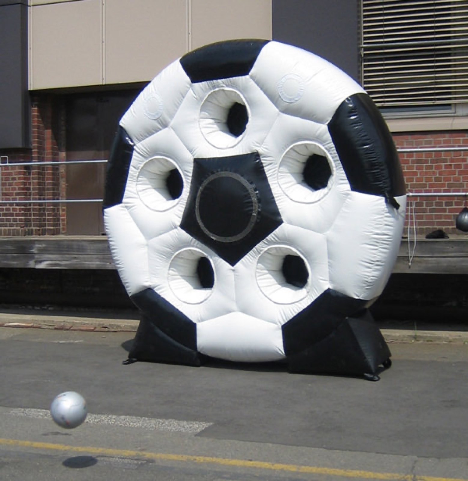Spinning Ball - Standard – vue 2