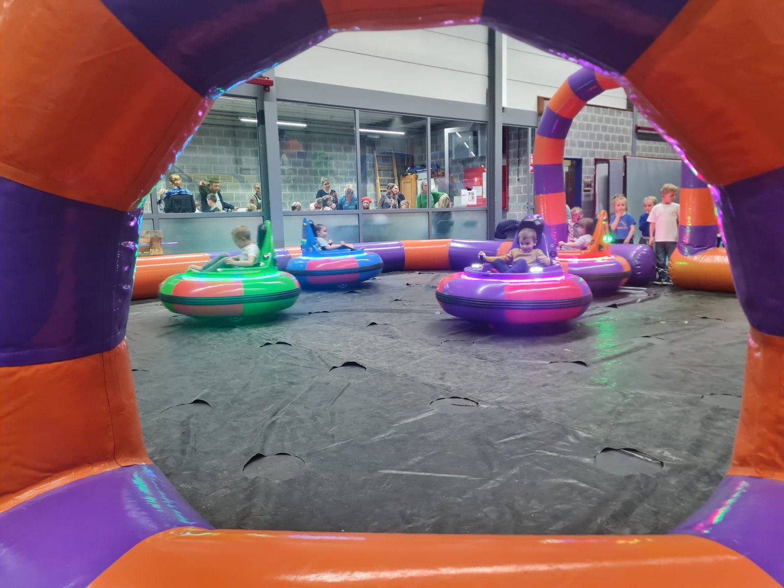 Bumper Cars – Ansicht 3