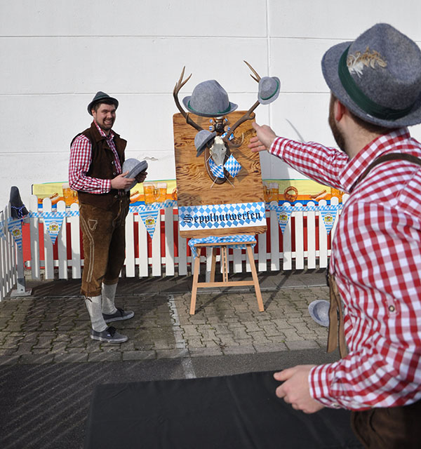 Bavarian Hat Throwing