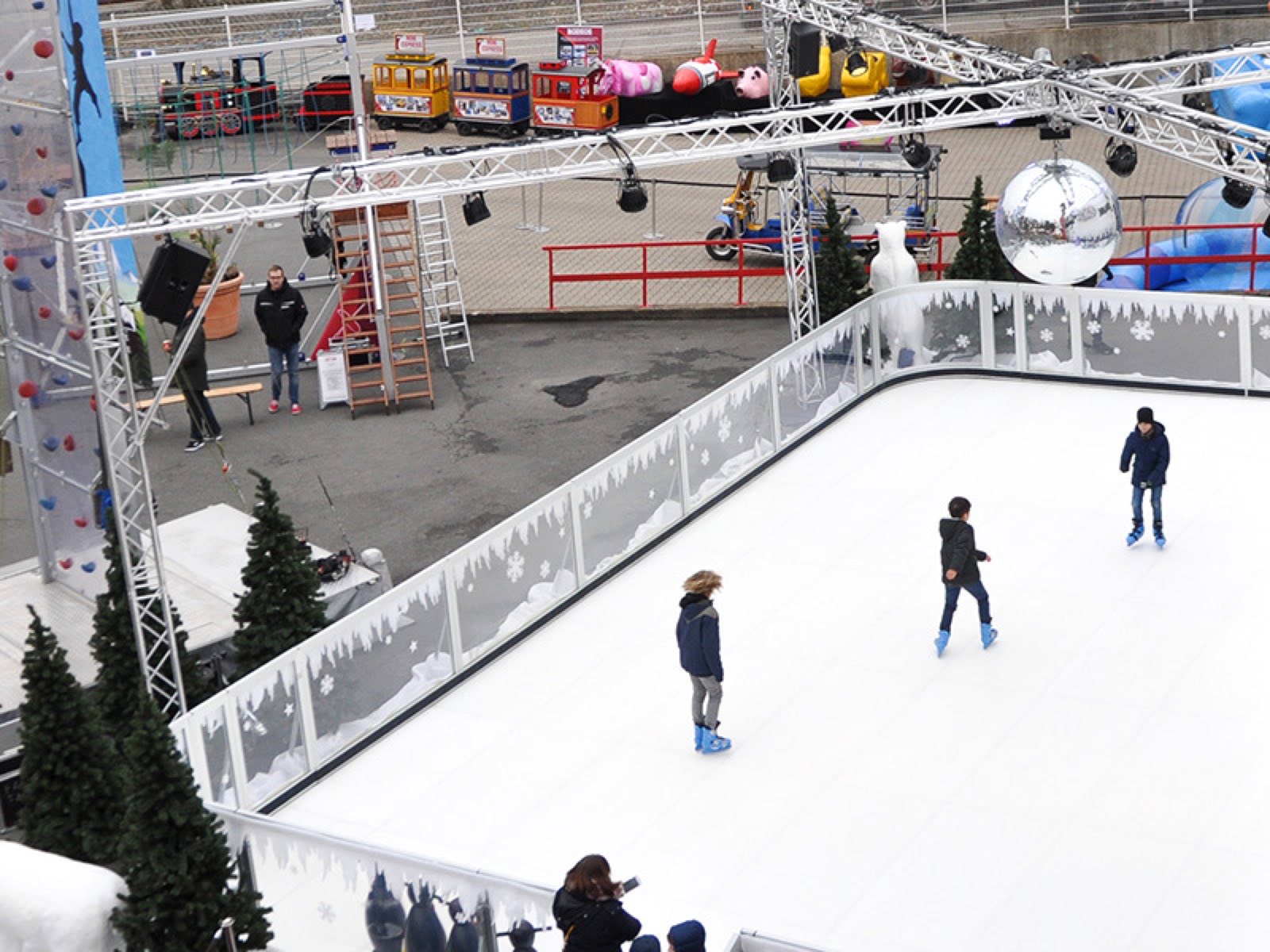 Eislaufbahn 140qm – Ansicht 3