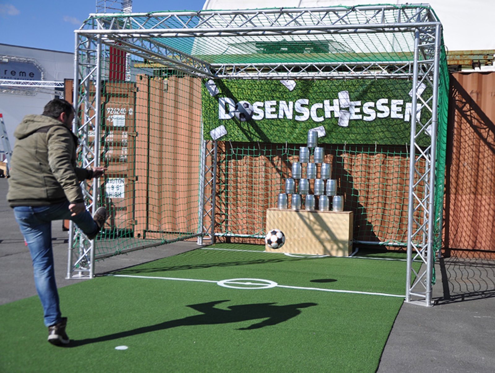Dosenschießen – Ansicht 2