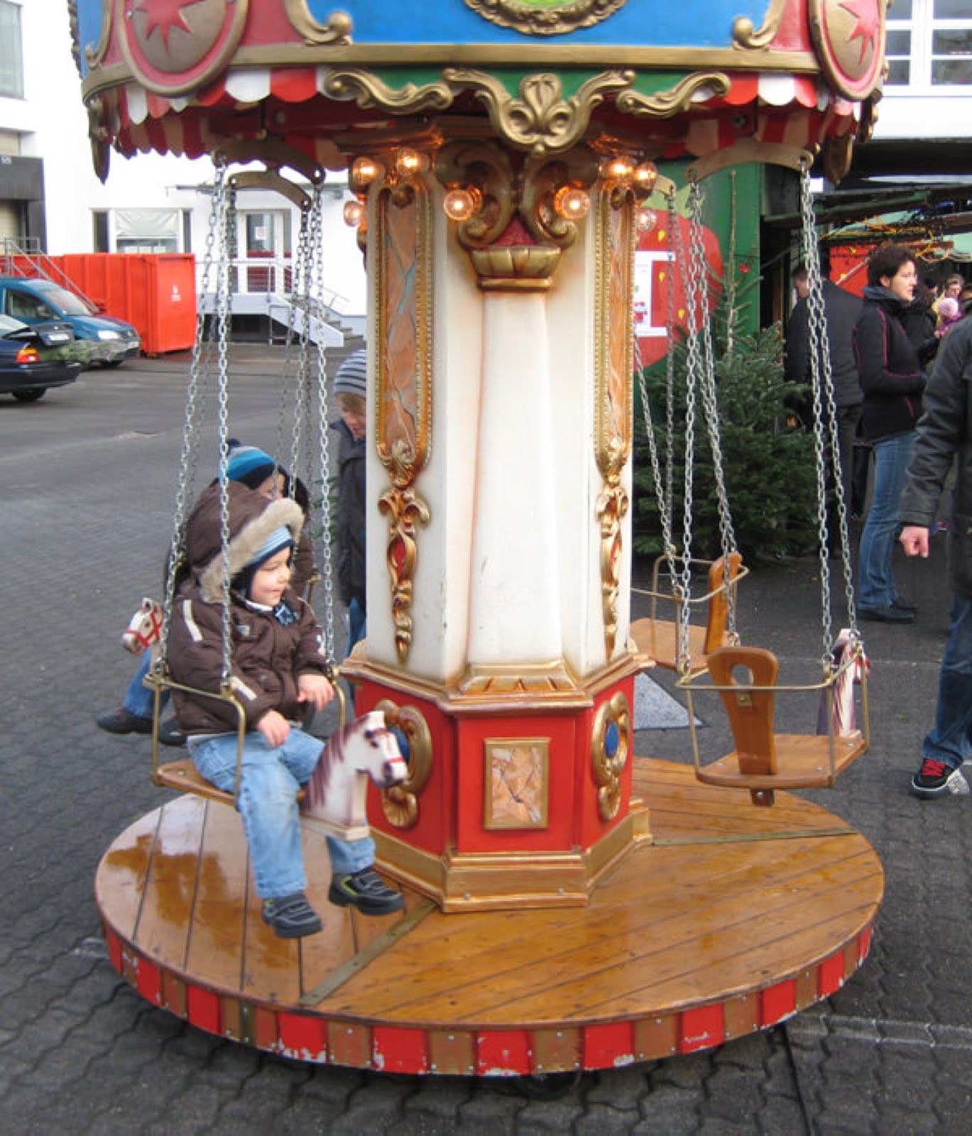 Merlins Kettenflieger – Ansicht 4