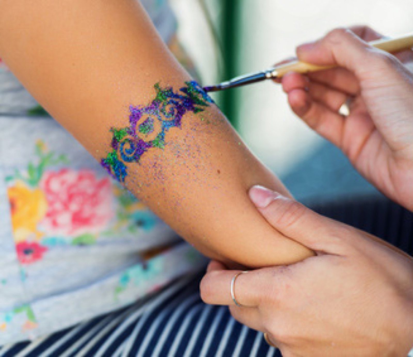Glitzer Tattoo