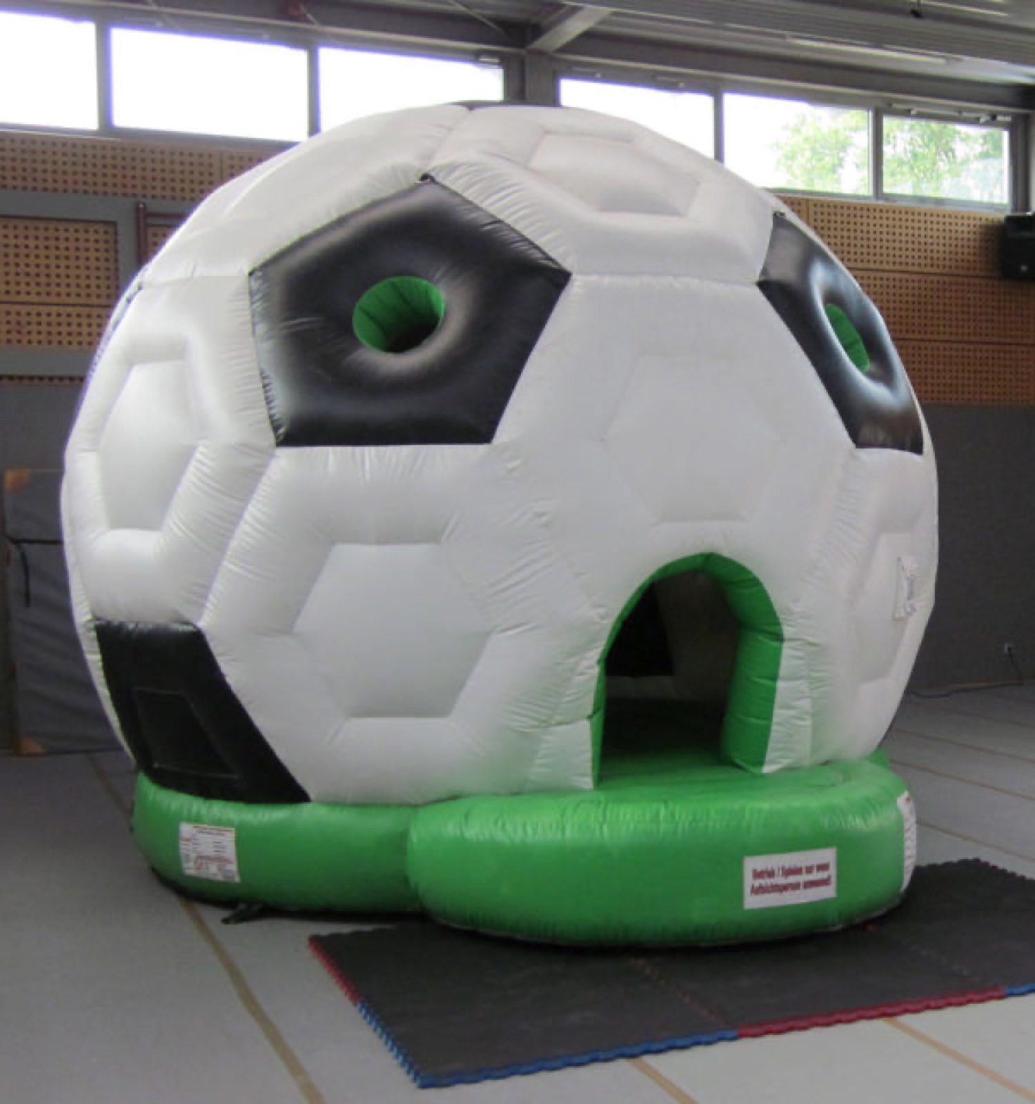 Hüpfburg Fussball – Ansicht 4