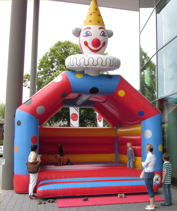 Hüpfburg Clown – Ansicht 6
