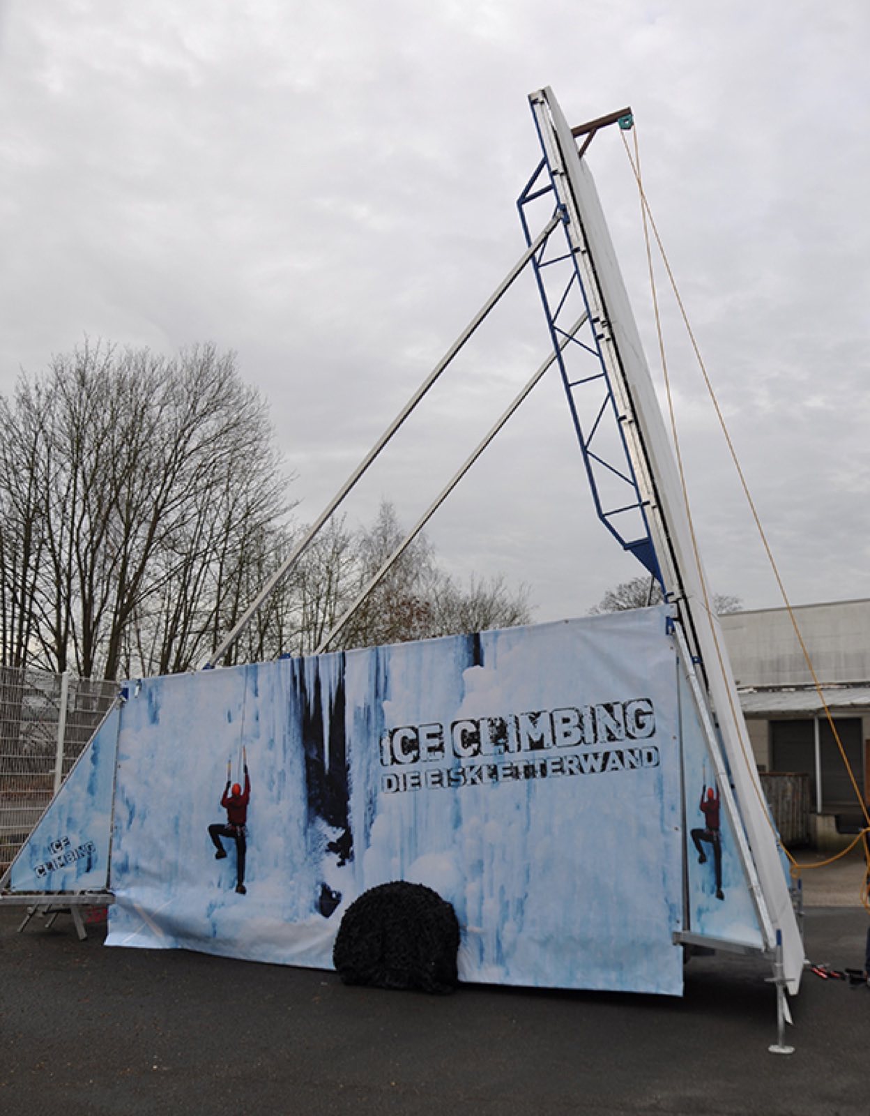 Eiskletterwand / Ice Climbing – Ansicht 4