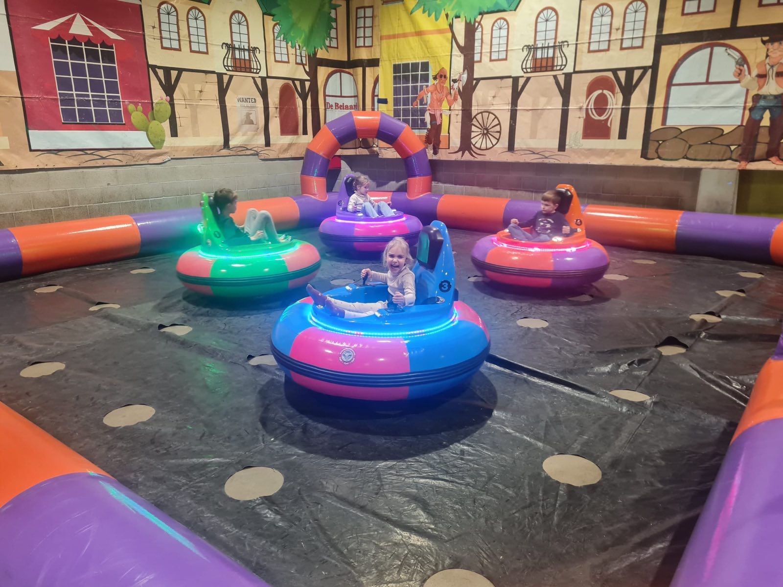 Bumper Cars – Ansicht 5
