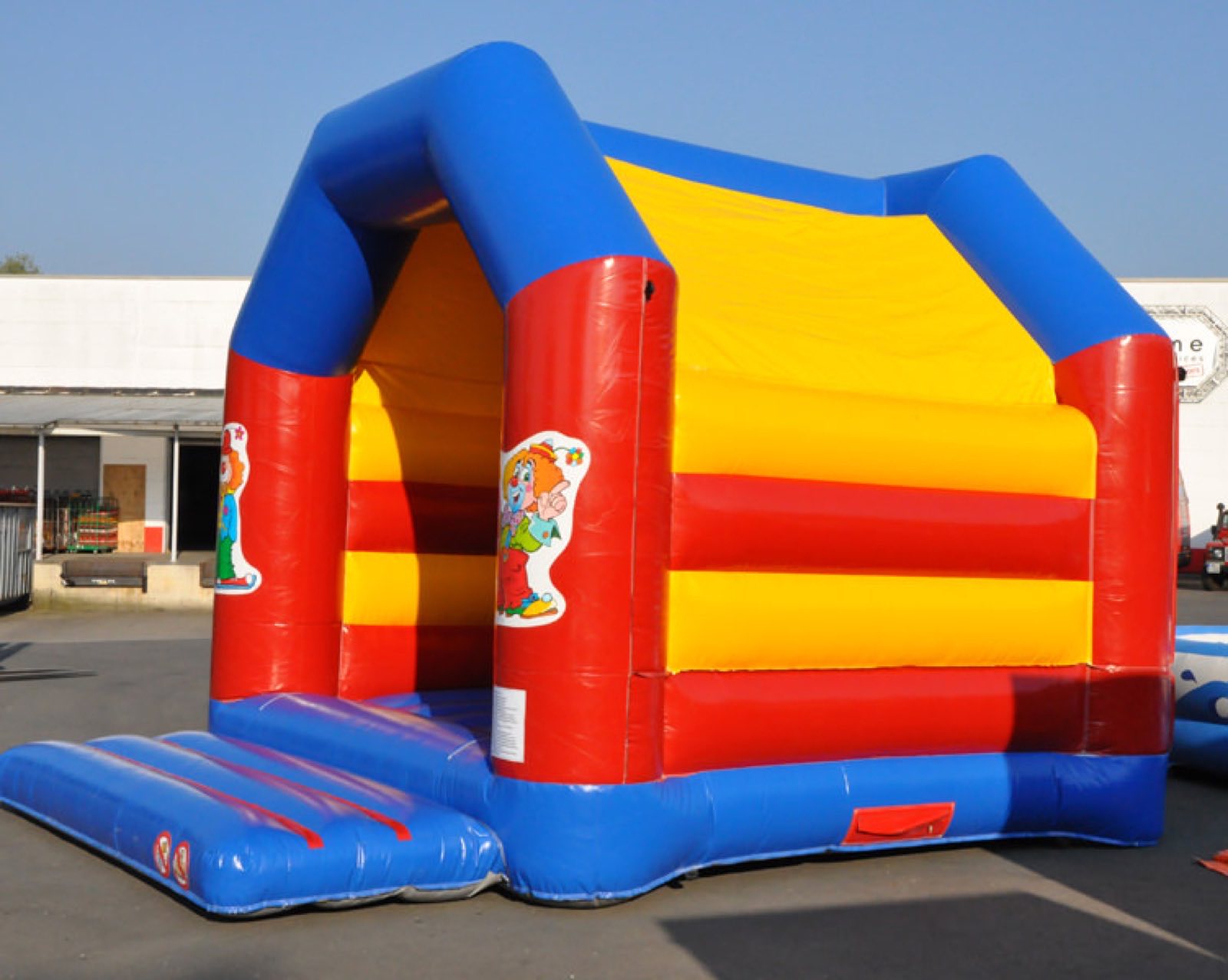Hüpfburg Standard 5 x 6m – Ansicht 3