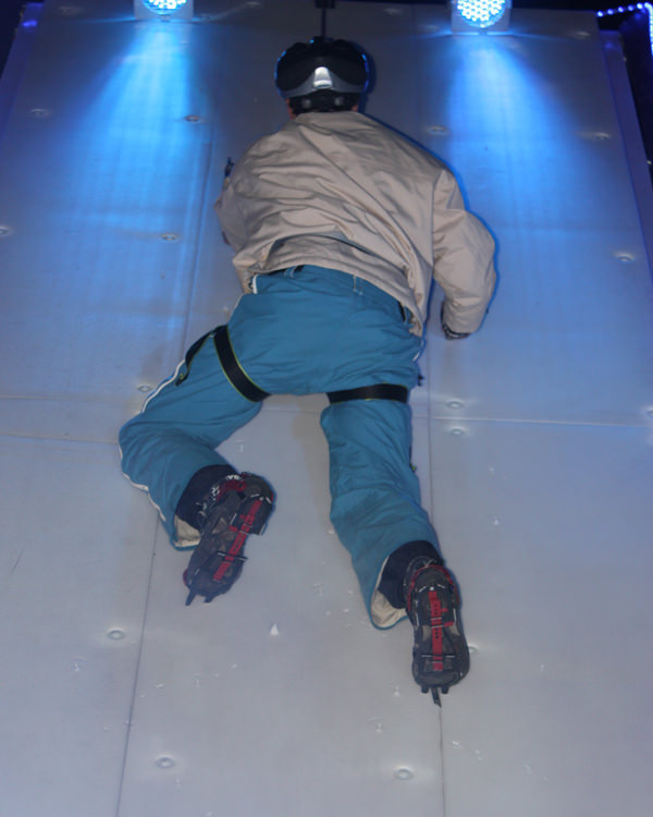 Eiskletterwand / Ice Climbing – Ansicht 8