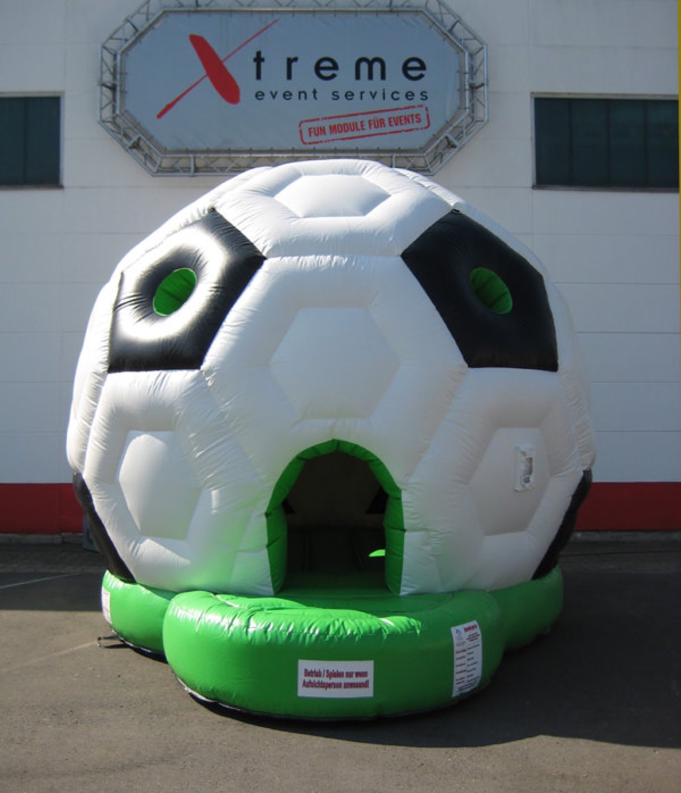 Hüpfburg Fussball – Ansicht 5