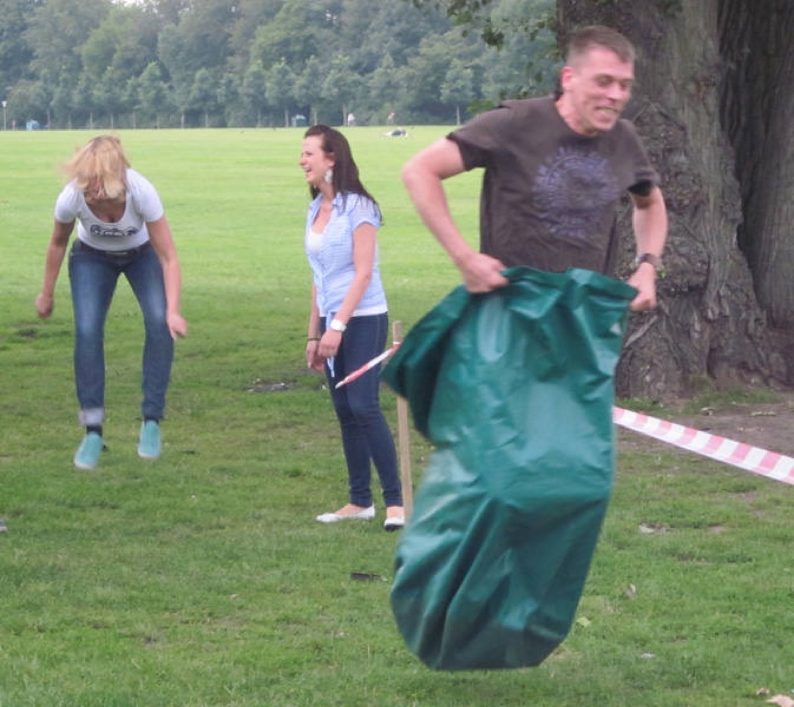 Sackhüpfen – Ansicht 4