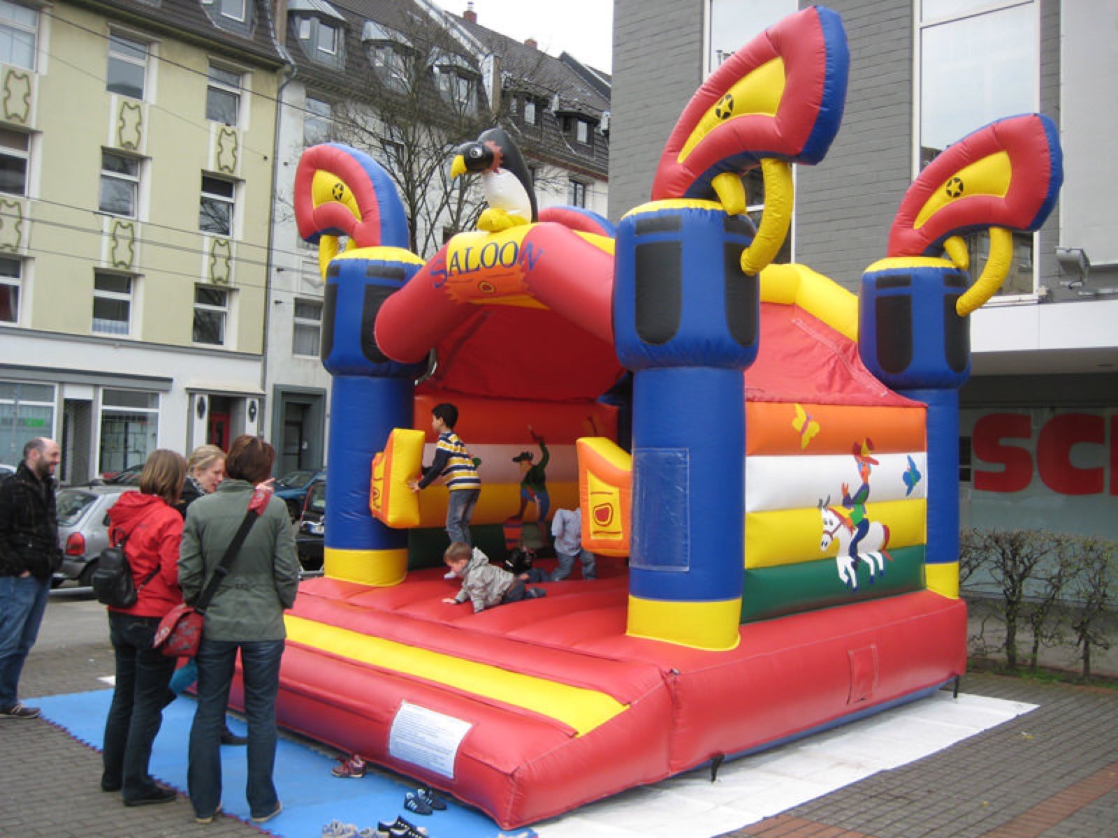 Hüpfburg Saloon – Ansicht 3