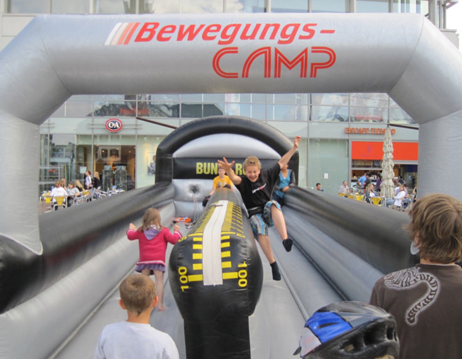 Bungee Running – view 3