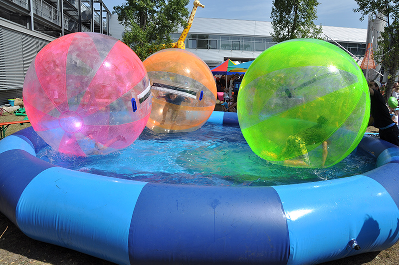 Water Walk with 4 Balls – view 2