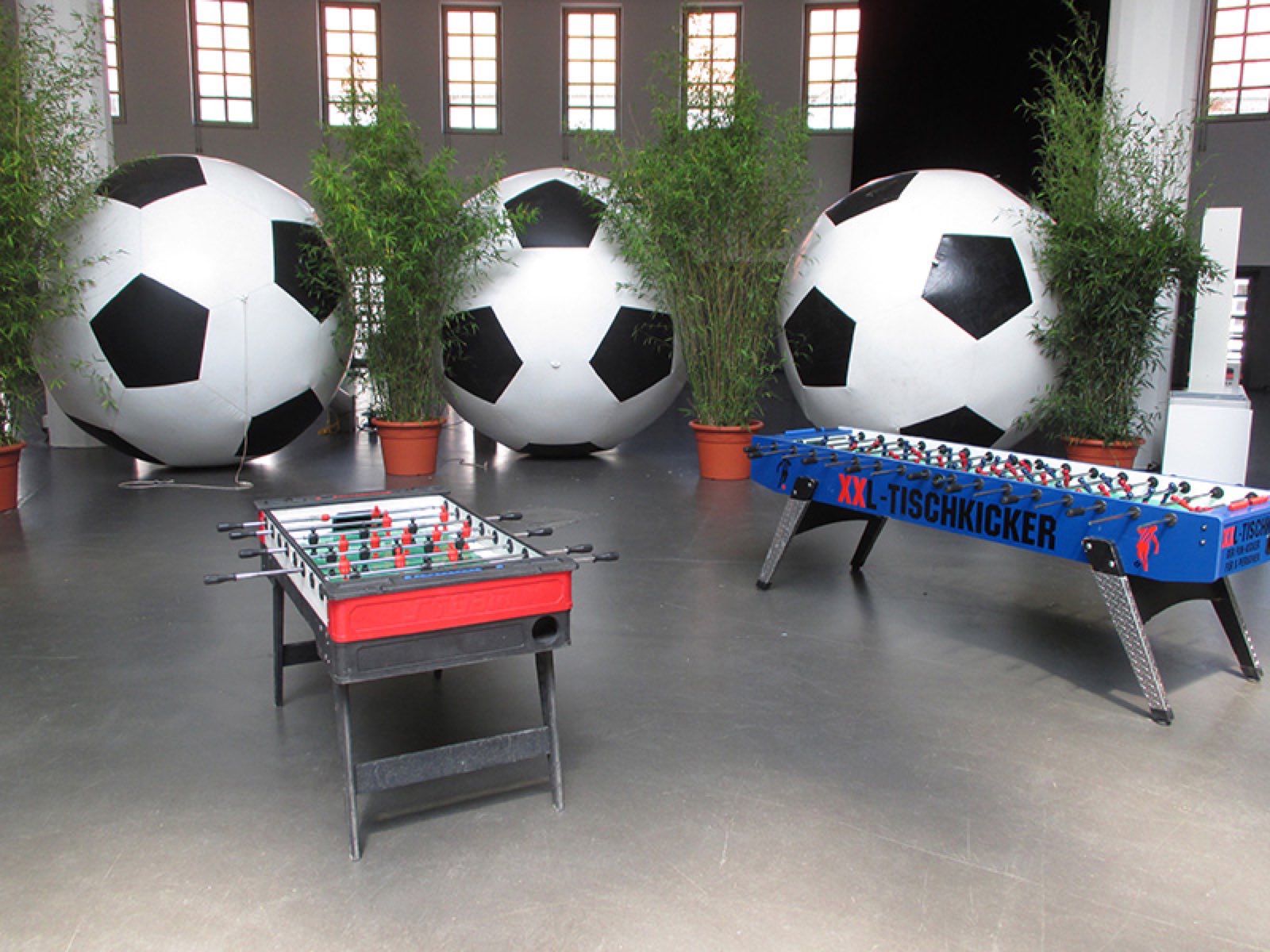 XXL Fussball 3m – Ansicht 2