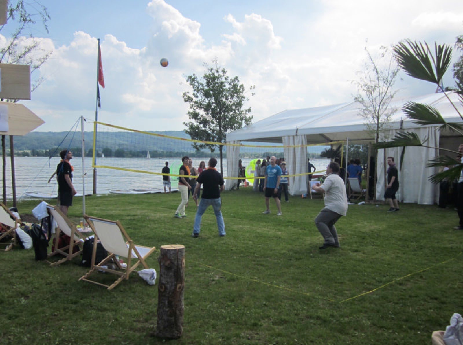Rasen Volleyball – Ansicht 2