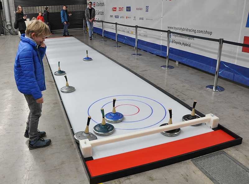 Eisstockschiessen / Fun Curling – Ansicht 2