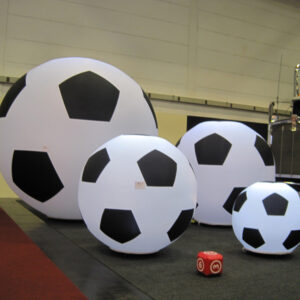 Riesenball aufblasbar mit 1 bis 3 Meter Durchmesser mieten