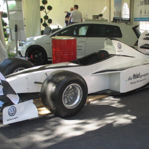 Formel Eins Boxenstopp mit Branding mieten