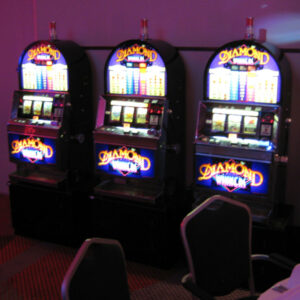 Casino Spielautomaten mieten - einarmige Banditen