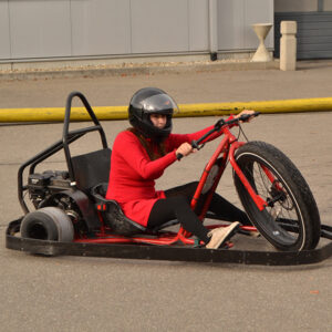 Kartbahn mit Drifttrikes mieten