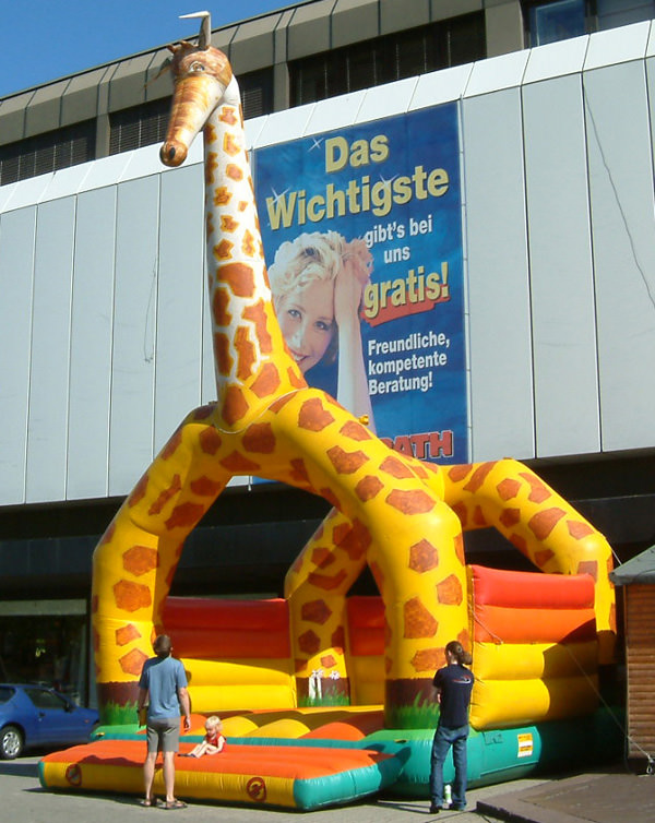 Hüpfburg Giraffe – ein tierisches Erlebnis für Kinder