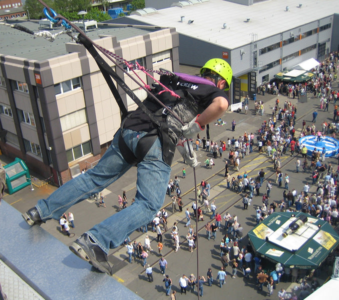 House Running mieten Abseiling Sky Running Events