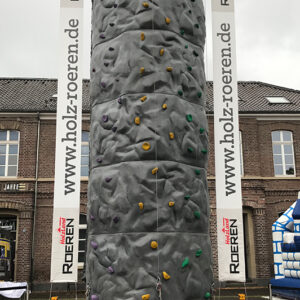 Boulderwand mit Bannern mieten