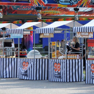 Marktstände mit Kundenbranding mieten