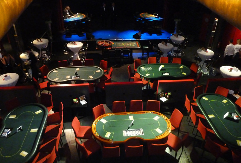 Pokertisch mieten - Pokertische mit Croupier für Events