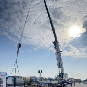 Auffahrt mit dem Sky Cage auf 50m mieten