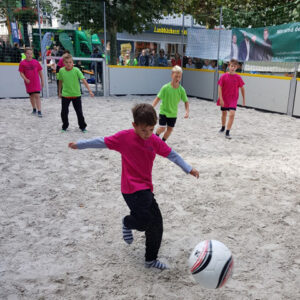 Soccer Court auf Sand mieten