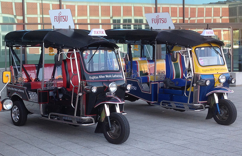 Tuk Tuk mit individuellem Branding mieten