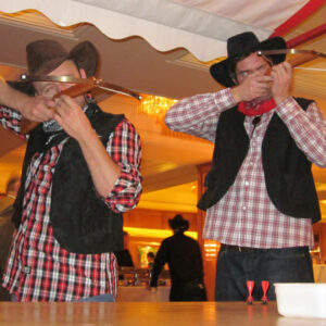 Xtreme-Aktionen mit Teamern im Cowboy-Outfit