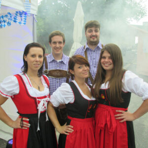 Xtreme-Team im Wiesn-Dress mieten